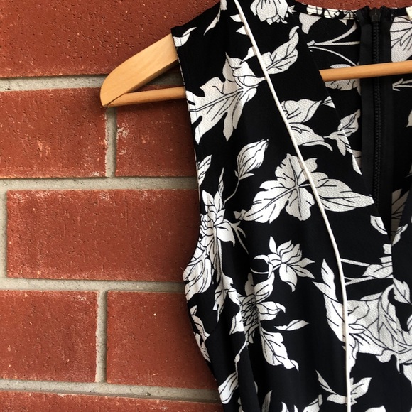 classy summer romper - Picture 3 of 3